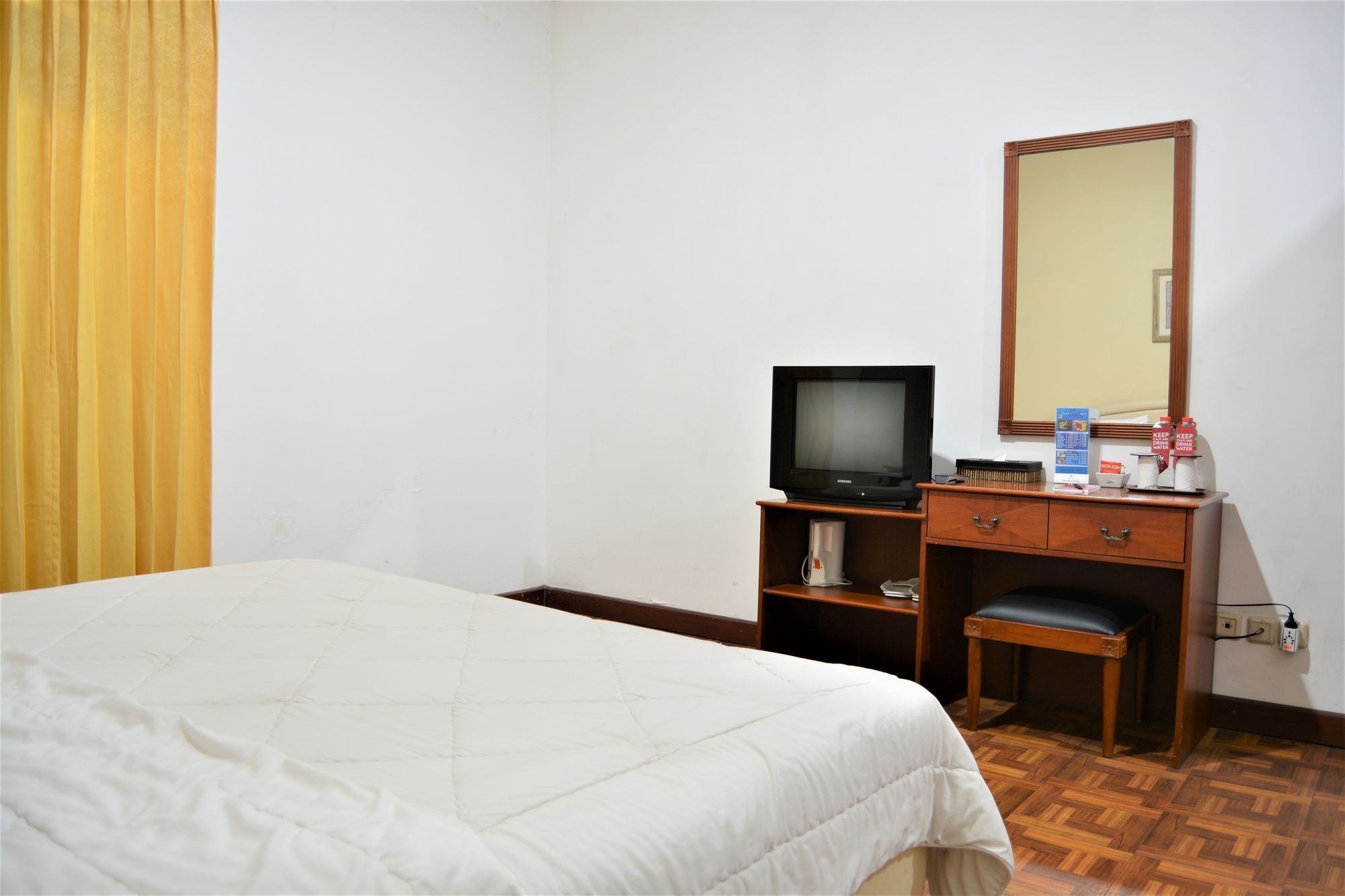Zen Rooms Basic Cipanas Km.78 Екстер'єр фото