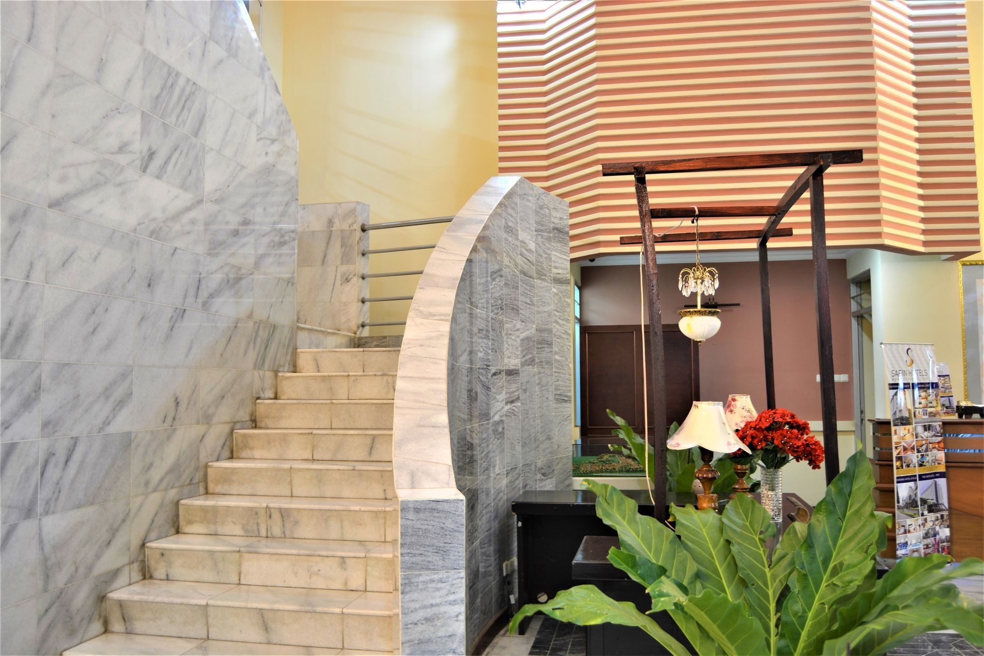 Zen Rooms Basic Cipanas Km.78 Екстер'єр фото